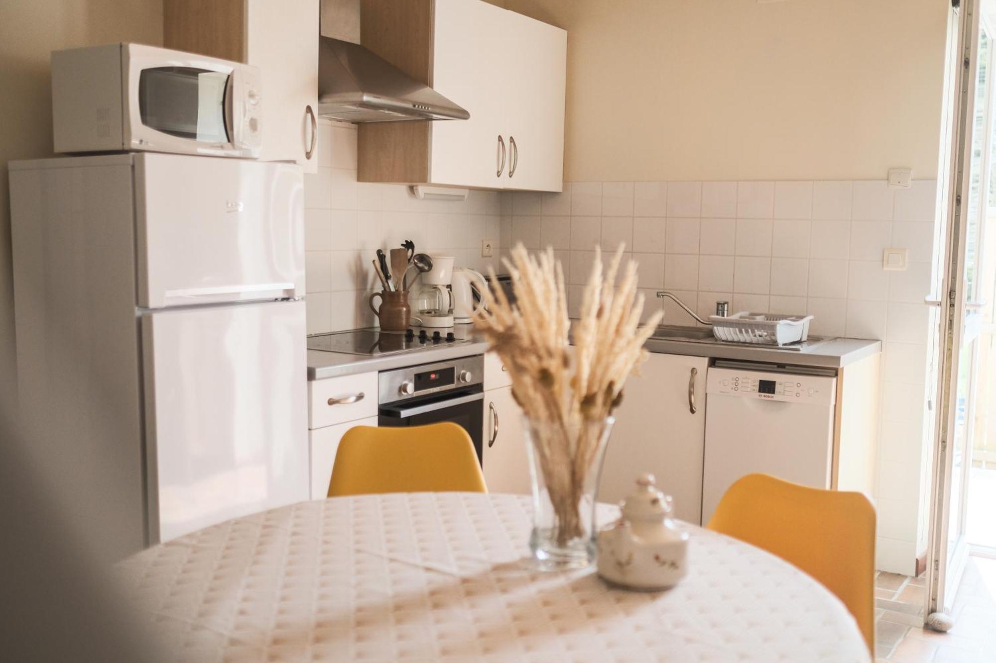 Les Gites Du Vallon Du Trunvel Ploneour-Lanvern Room photo